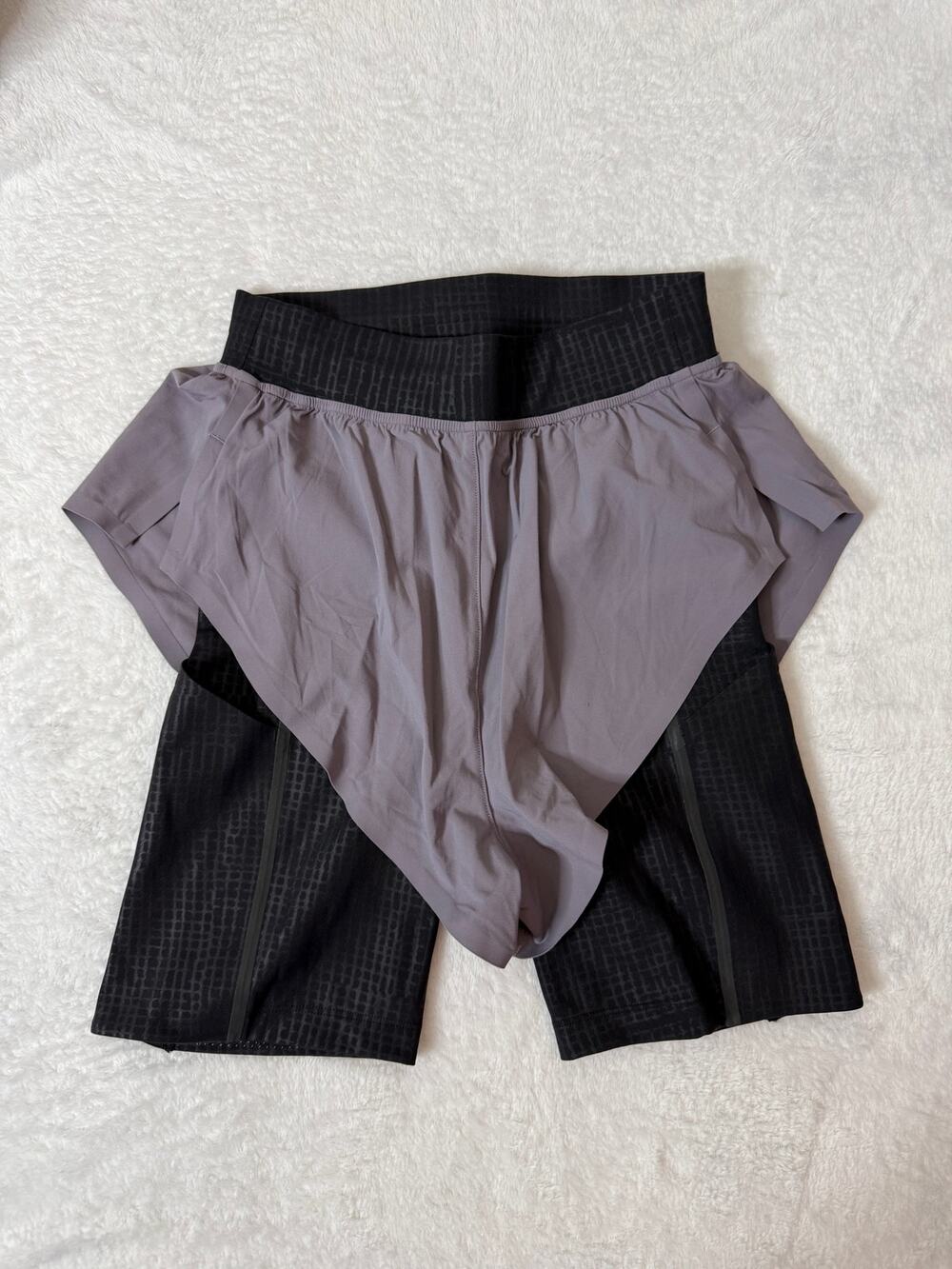 Lululemon lab Run Short 8" size 2 Dusky Lavender/Foil Glitch Neutral